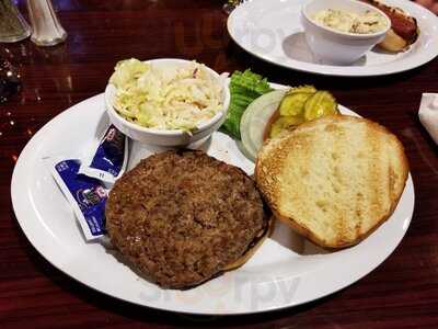 Benny's Smokin' Bbq & Brews