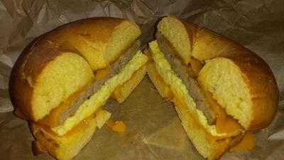 Broad Street Bagels And Deli