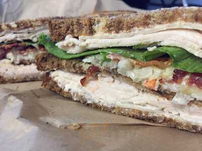 Broad Street Bagels And Deli