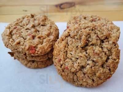 Cravin' Cookies And More