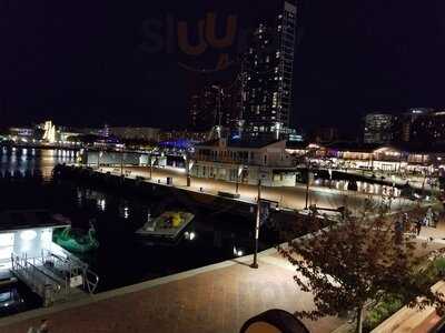 Uno Pizzeria & Grill