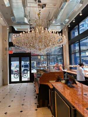 Aux Merveilleux De Fred