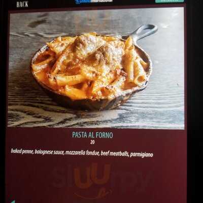 Fabbrica Restaurant & Bar