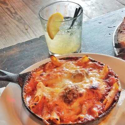 Fabbrica Restaurant & Bar