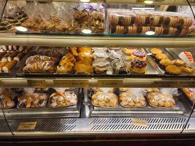 Ferrara Bakery & Cafe