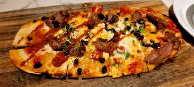 Canela Bistro & Wine Bar