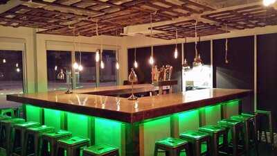 Tap79 Gastropub & Craft Beer Bar