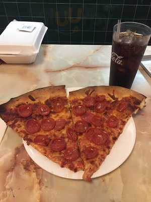 Villa Reale Pizzeria & Restaurant