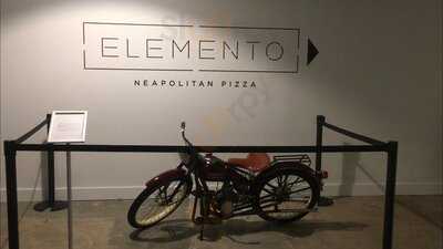 Elemento Neapolitan Pizza