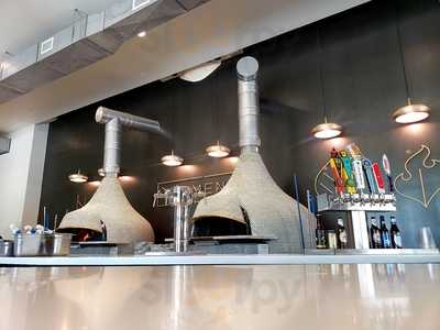 Elemento Neapolitan Pizza