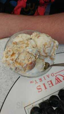 Oberweis Ice Cream And Dairy Store