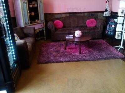 Smallcakes Cupcakery