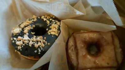 Blue Star Donuts