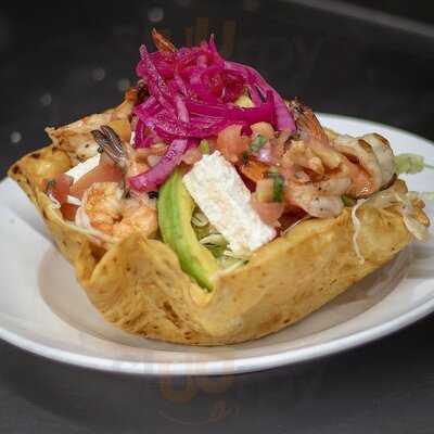 Seis Vecinos Restaurant