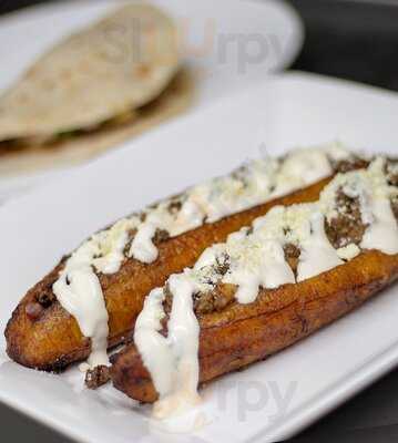 Seis Vecinos Restaurant