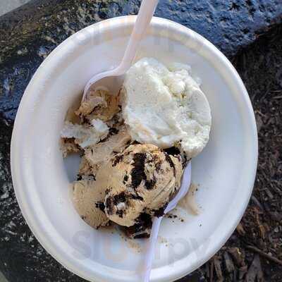 Lucky's Coffee, Ice Cream And Candy