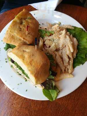 Artopolis Bakery & Cafe