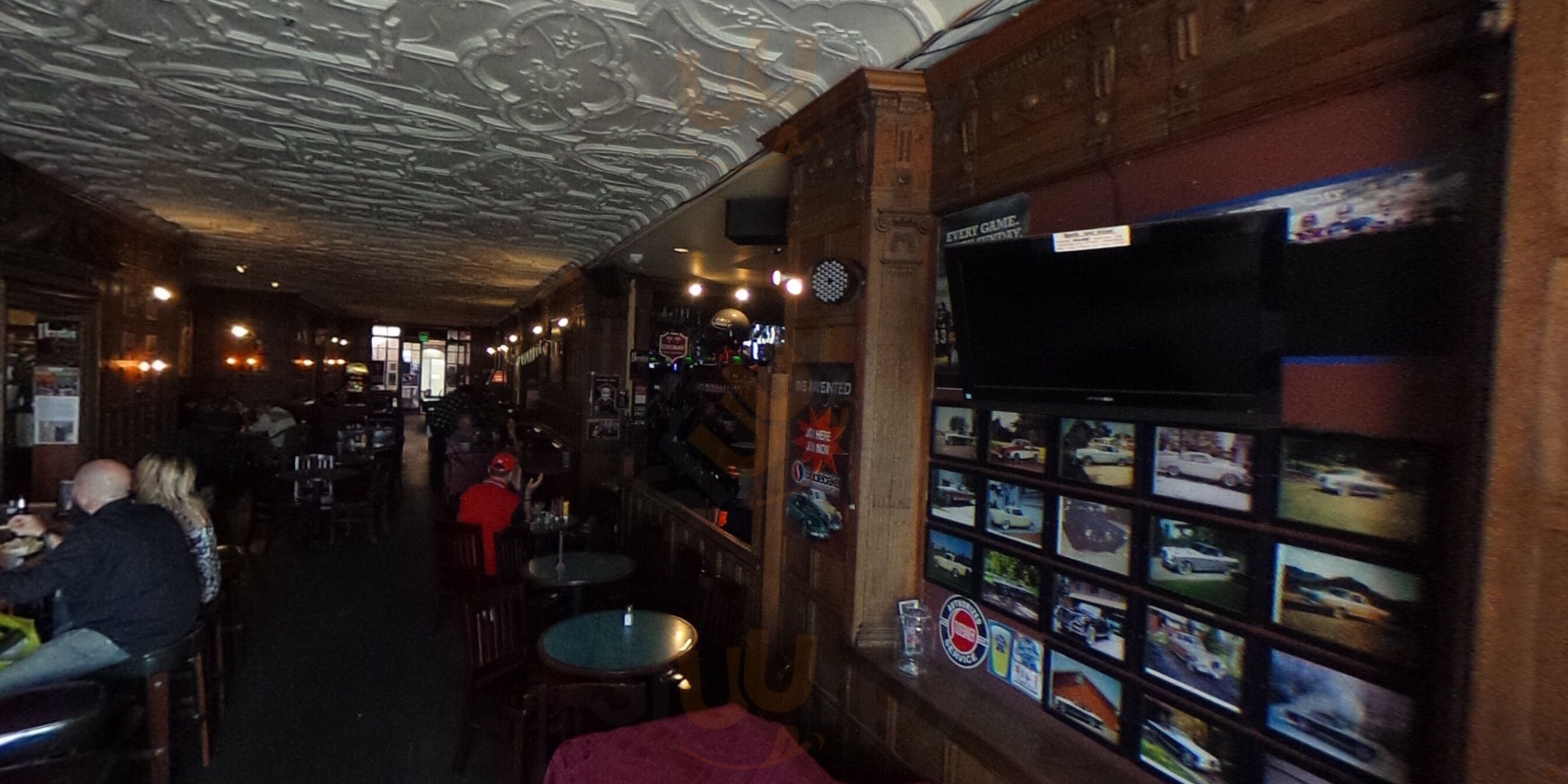 Jack's Cannery Bar And Oyster Pier