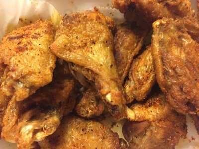 Scalpers Bar And Grille