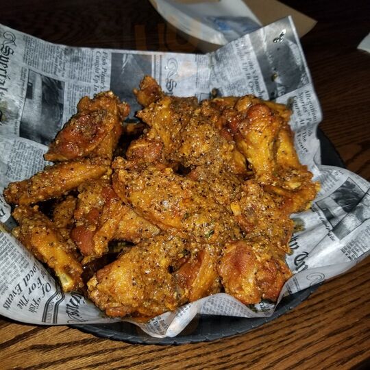 Scalpers Bar And Grille