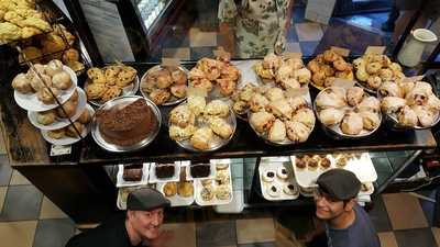 Donna Bell's Bake Shop