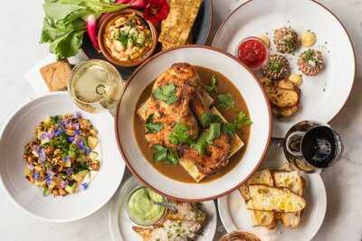 Oui Wine Bar + Restaurant At Southeasr Wine Collective