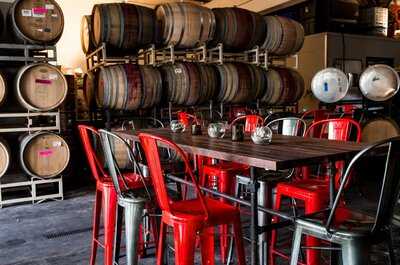 Oui Wine Bar + Restaurant At Southeasr Wine Collective