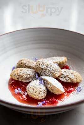 Oui Wine Bar + Restaurant At Southeasr Wine Collective