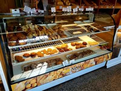 Nova's Bakery