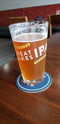 The Hub Bar And Grill