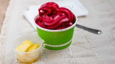 Sweet Savannah's Frozen Yogurt & Toppings