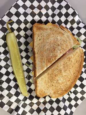 Padow’s Hams & Deli