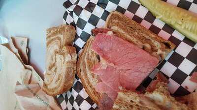 Padow’s Hams & Deli