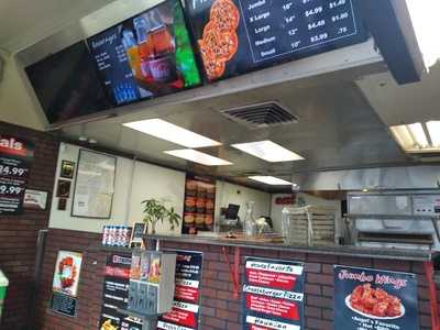 Xtreme Pizza, Wings & Things