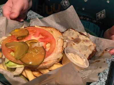 Johnny White's Pub & Grill