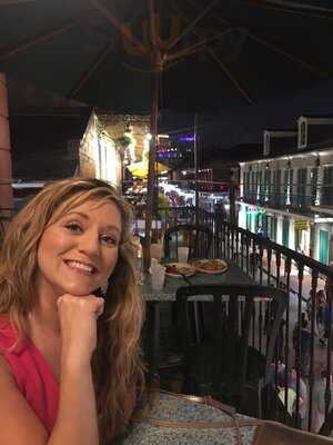 Johnny White's Pub & Grill