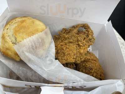 Tex's Chicken & Burgers