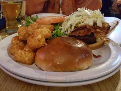 Schottzie's Bar And Grill