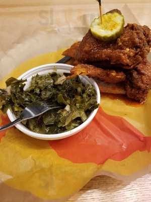 Joella's Hot Chicken At The Banks