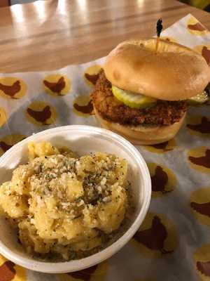 Joella's Hot Chicken At The Banks