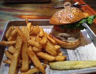 All-american Bar & Grille