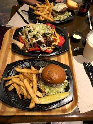 All-american Bar & Grille