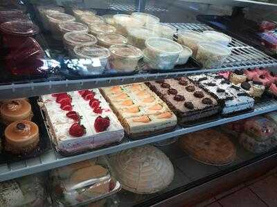 Dino's Carryout Restaurant