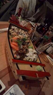 Sapporo 2 Sushi & Thai