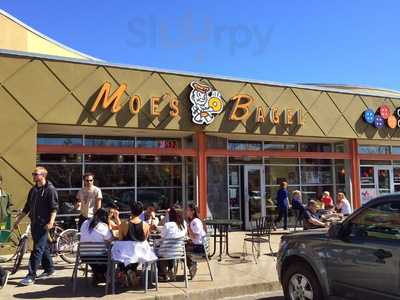 Moe's Broadway Bagel