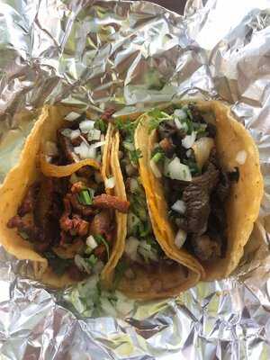 Las Trancas Taco Stand