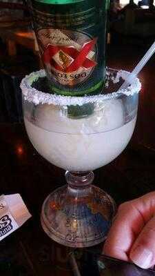 Ojos Locos Sports Cantina