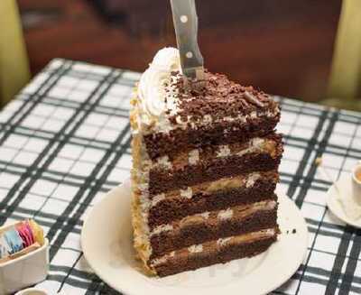 Hugo’s Frog Bar & Chop House