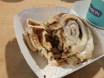 Cinnabon