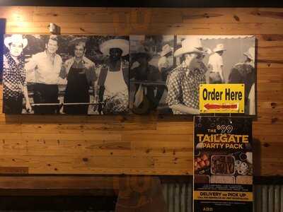 Dickey's Barbecue Pit